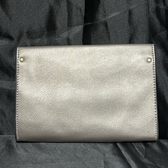Summer Rose - NWOT’s Rose/Champagne Gold Crossbody/Clutch - Picture 3 of 9